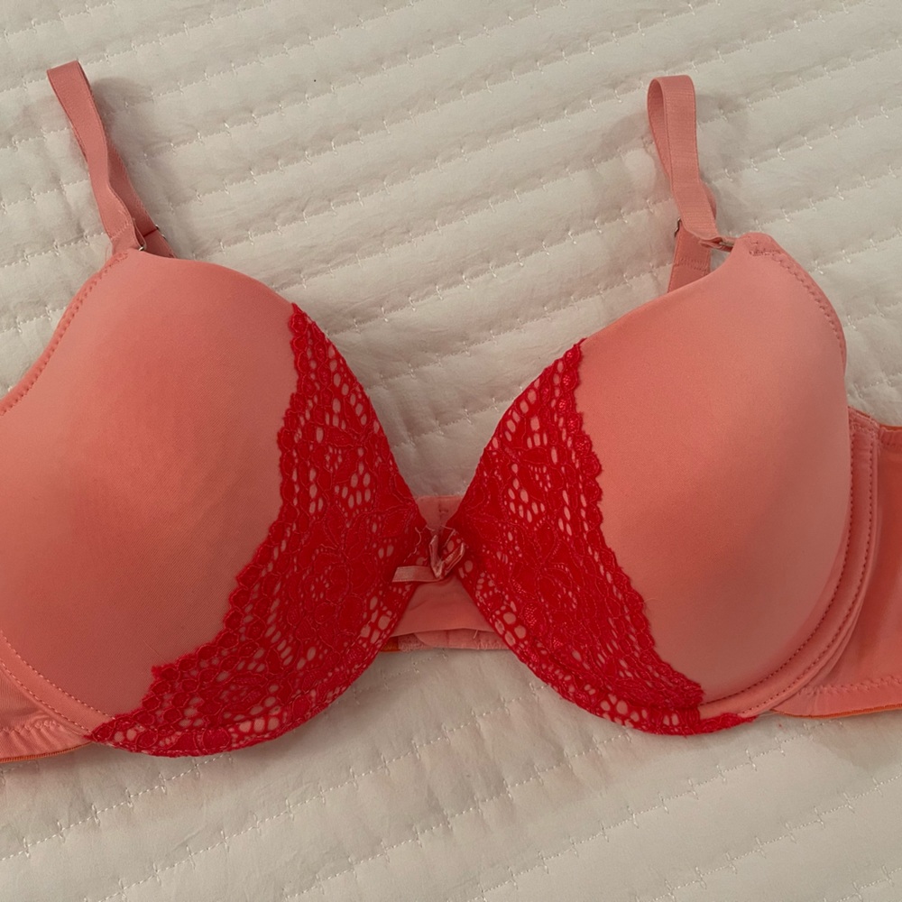 Isaac Mizrahi Lace Front Bra 36D